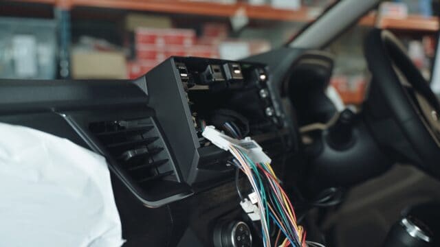 car radio installation for renault - Radio King Ireland - Android Car Radios and CarPlay Systems