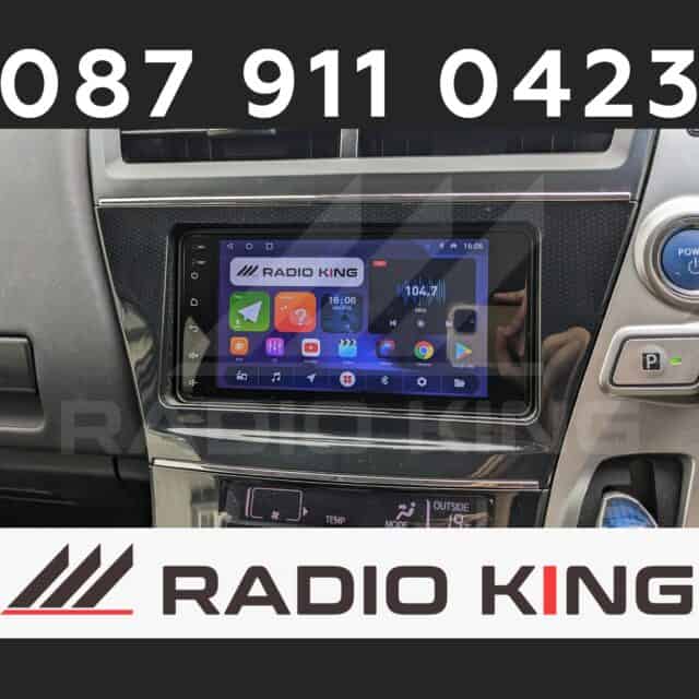Radio King Ireland Android car stereo with CarPlay system installed in vehicle dashboard.