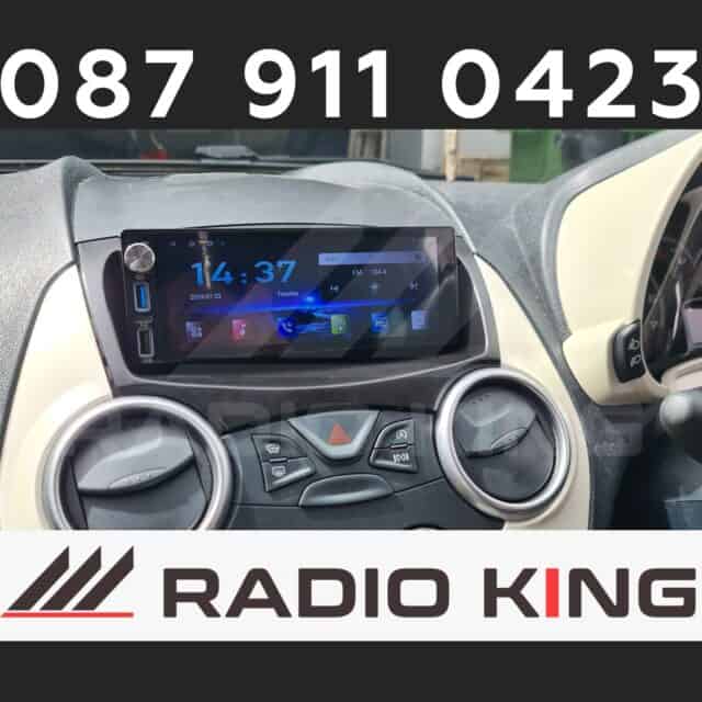 Radio king Ireland Android car radio with CarPlay system for vehicles, featuring touchscreen display and multimedia connectivity.