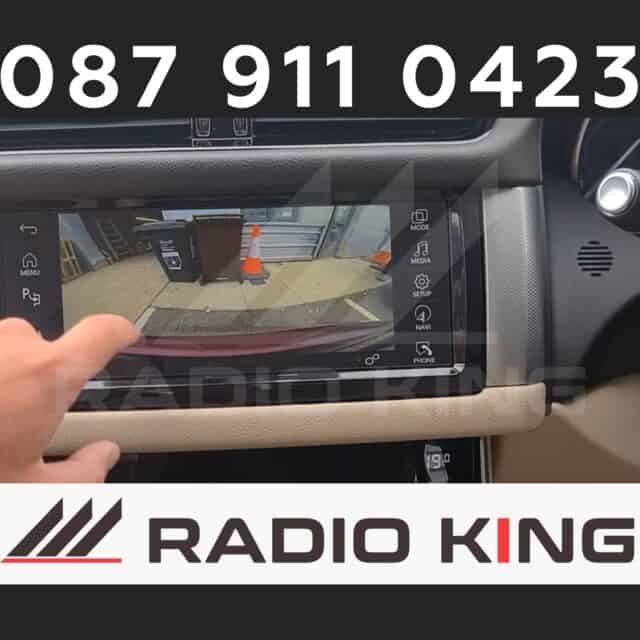 High-quality Android car radio with CarPlay system for seamless smartphone integration in cars.