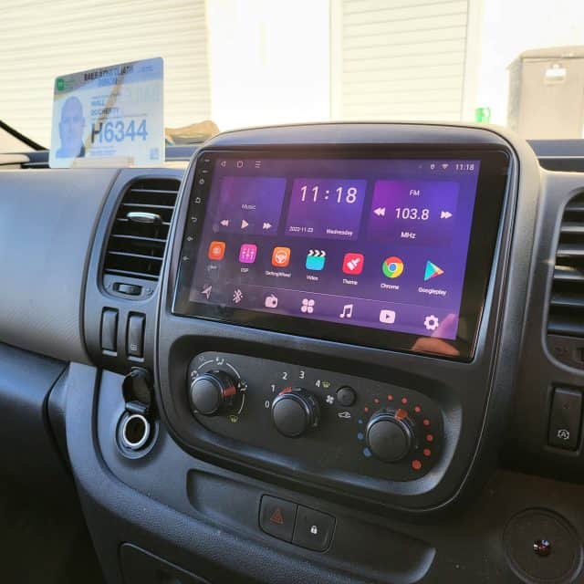 PREMIUM CARPLAY RENAULT TRAFIC ANDROID AUTO STEREO